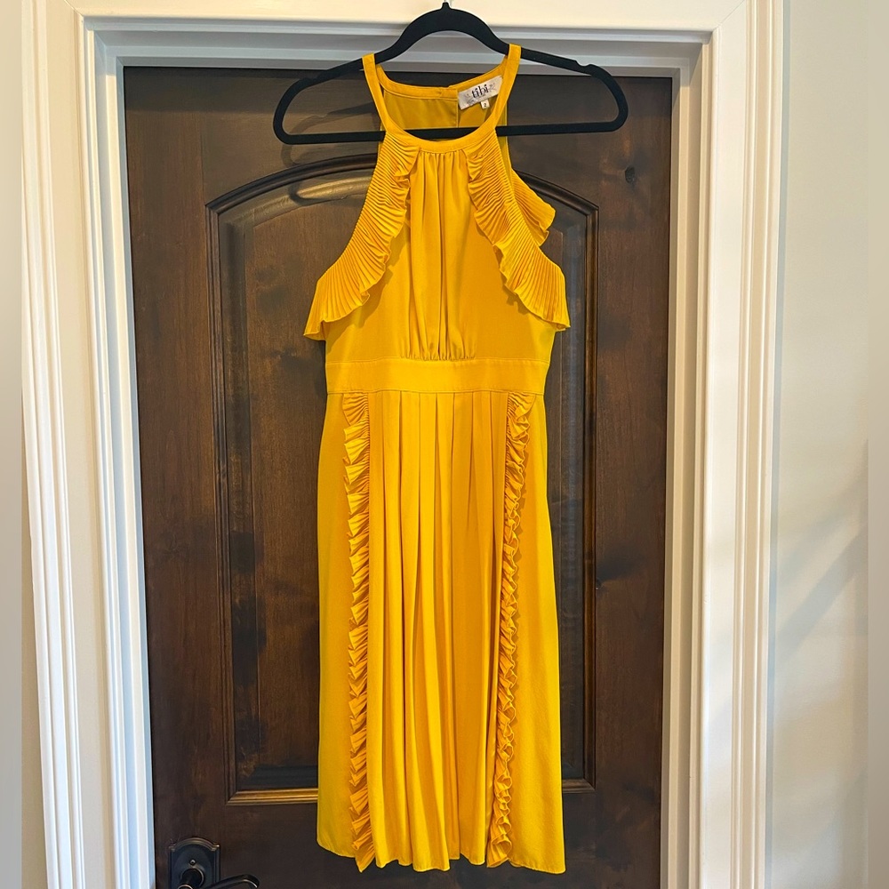 TIBI yellow ruffle midi dress w/ stunning back button detail